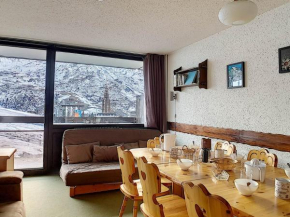 Appartement skis aux pieds avec balcon et 2 chambres - FR-1-344-1037